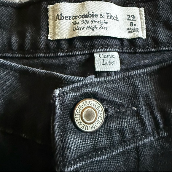 Abercrombie & Fitch Curve Love Ultra‎ High Rise 90s Straight Jean Black Size 29R - Picture 4 of 13